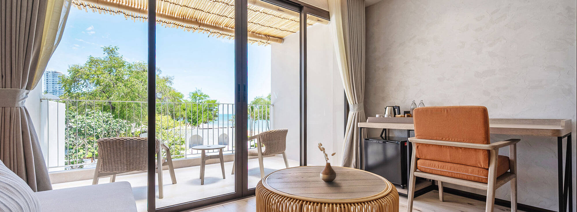 Deluxe sea view room