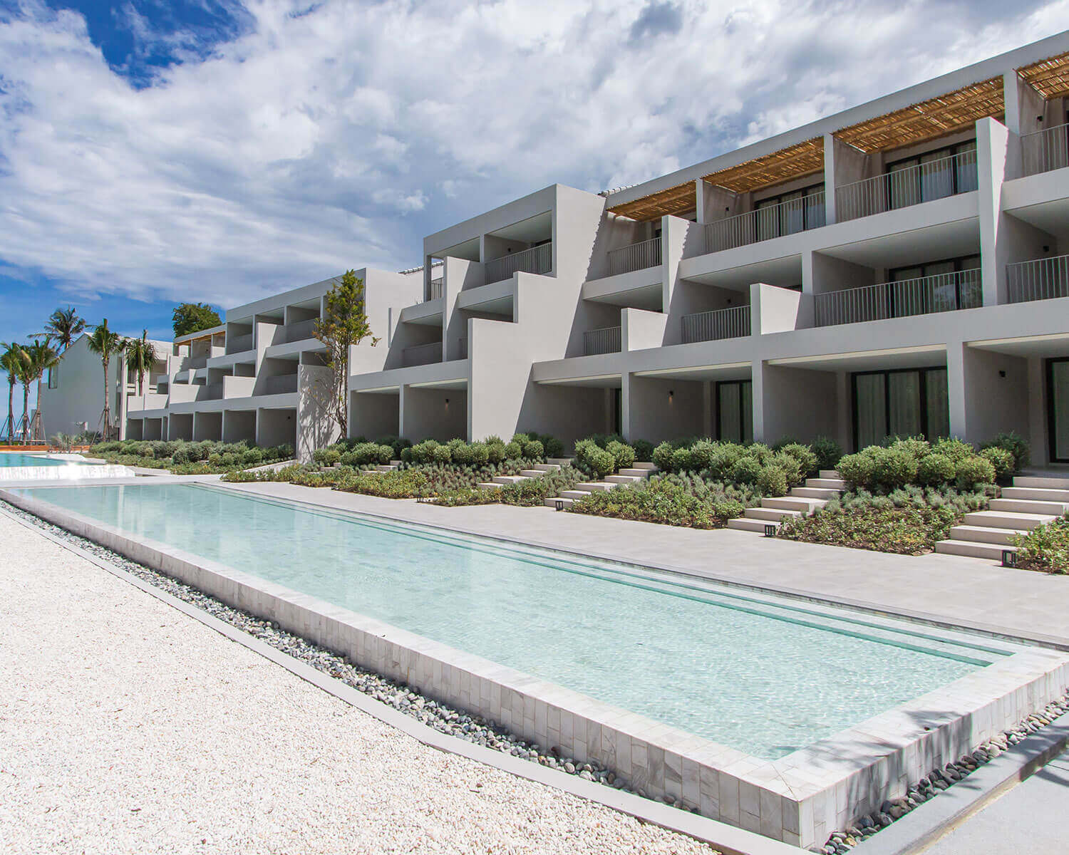 Spacious family pool